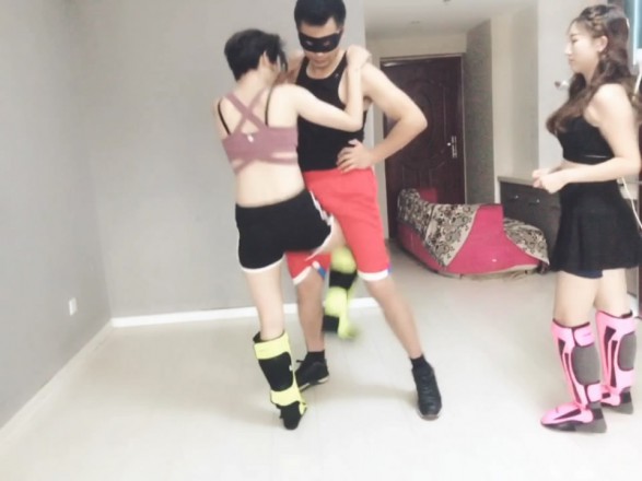 174714gz3elpmmennknmch.jpg 174714gz3elpmmennknmch.jpg