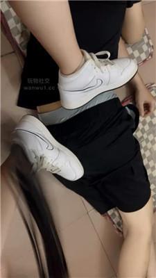 052818uyz3wc77fit552b9.jpg